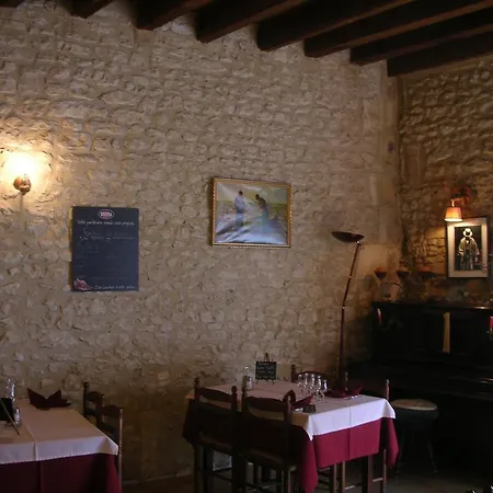 Hotel Le Cheval Gris 2*